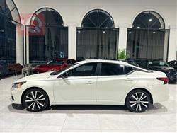 نیسان ئەلتیما